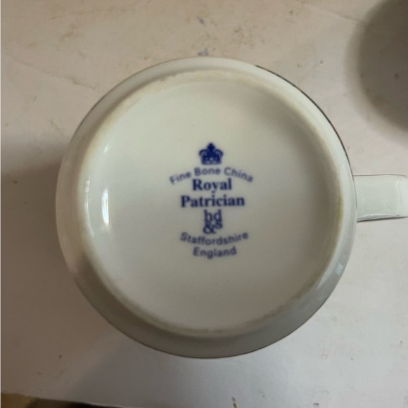 Royal Patrician Coffee Mug W/ Lid Roses Staffordshire Fine Bone China - Picture 3 of 3